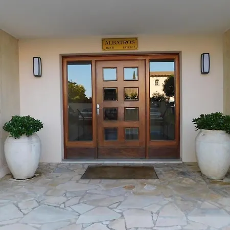 Apartament Spacious 3-room 