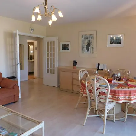 Apartment Spacious 3-room 